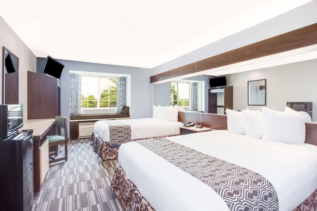 Microtel Inn and Suites by Wyndham Columbus North