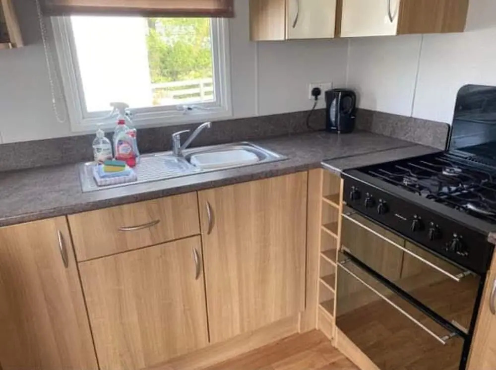 3 Bedroom Caravan Pets Free Linen Included