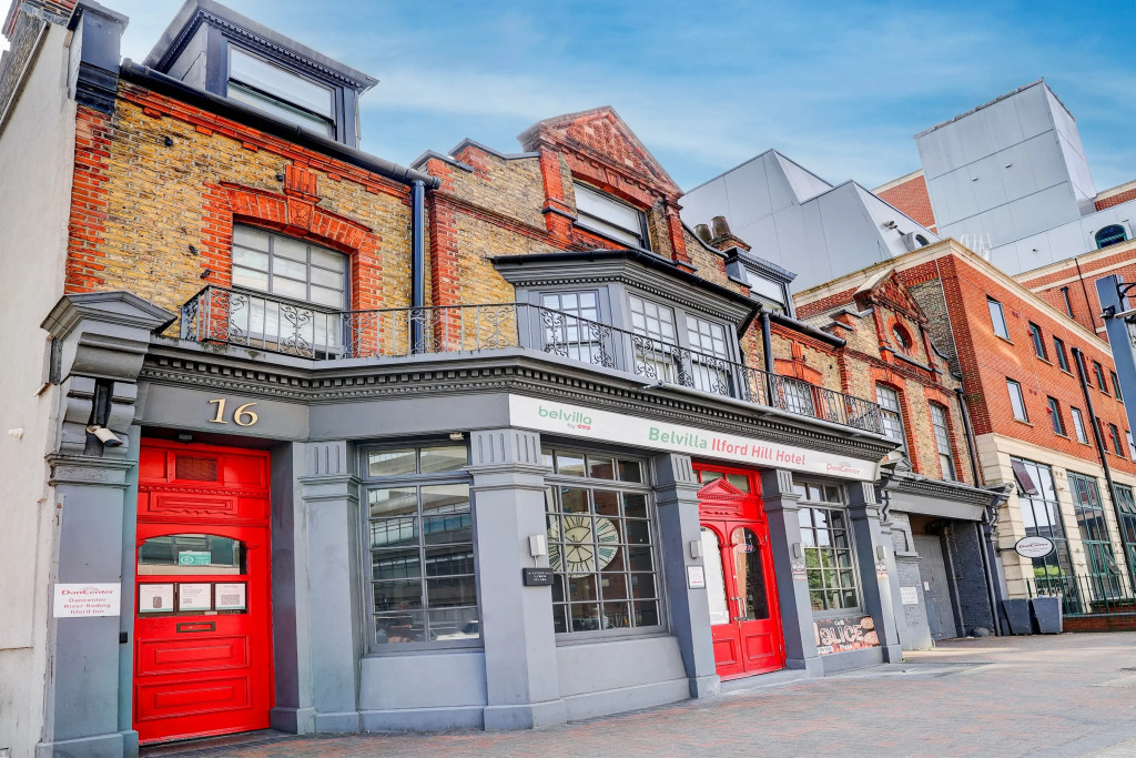 Belvilla Ilford Station Hotel, 4 min from Elizabeth line