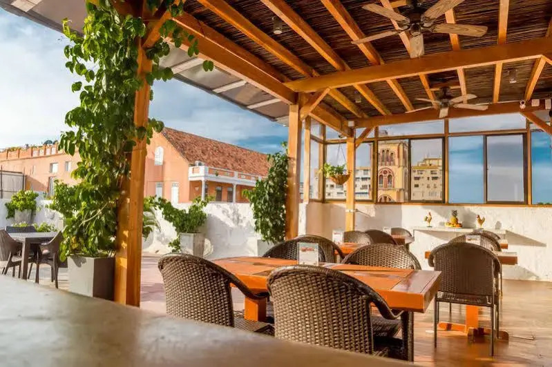 Balcones de Alhelí B&B