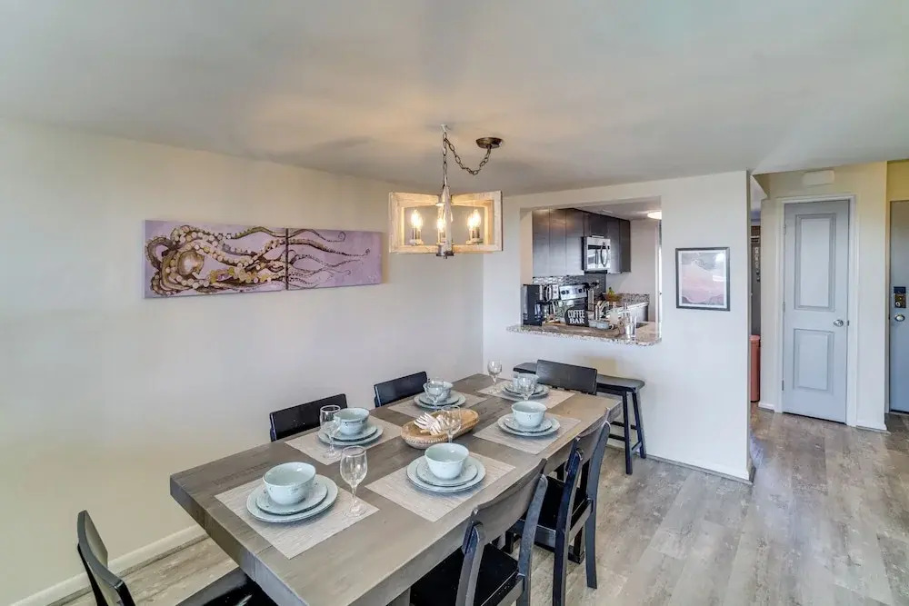 St Helena Island Vacation Rental: Walk to Beach!