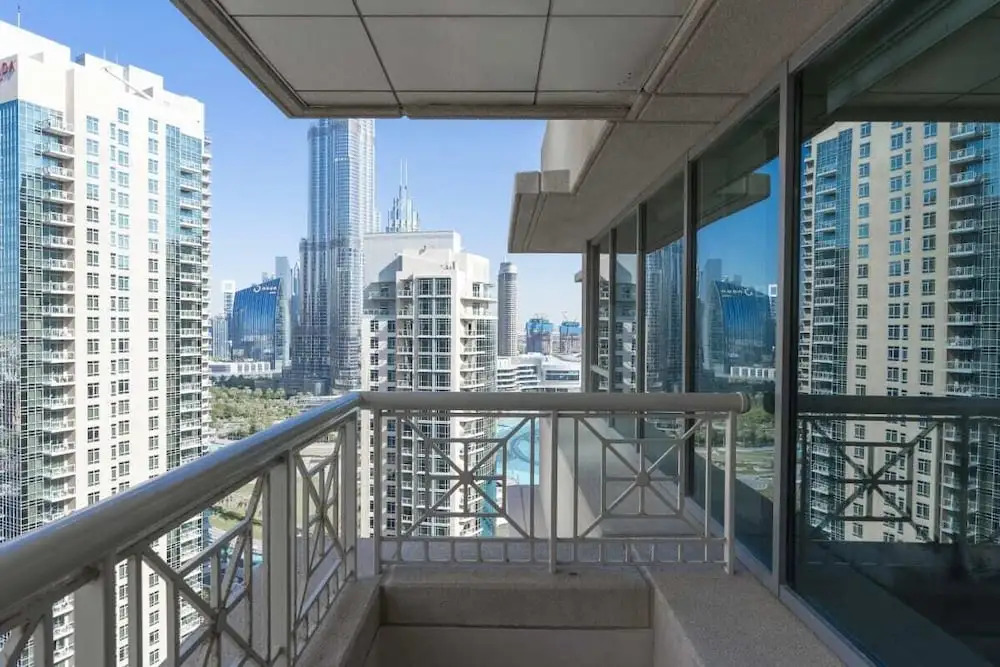 Incredible Apartment With Balcony - Fits 4