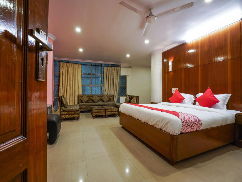 OYO 18310 Adda Concept Hotel