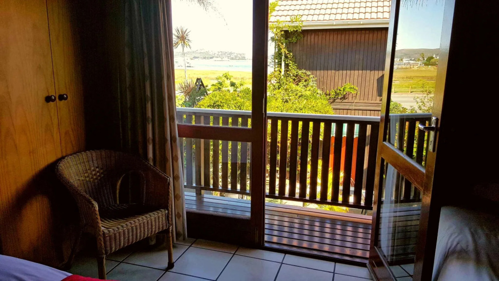 Lakeside Accommodation