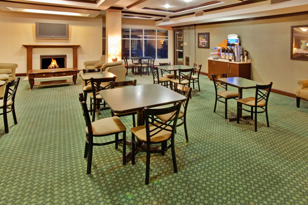 Holiday Inn Express Hotel & Suites Altoona-Des Moines by IHG