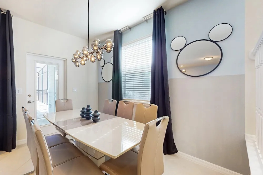 Luxury Home With Themed Bedrooms,arcade Games and Private Pool