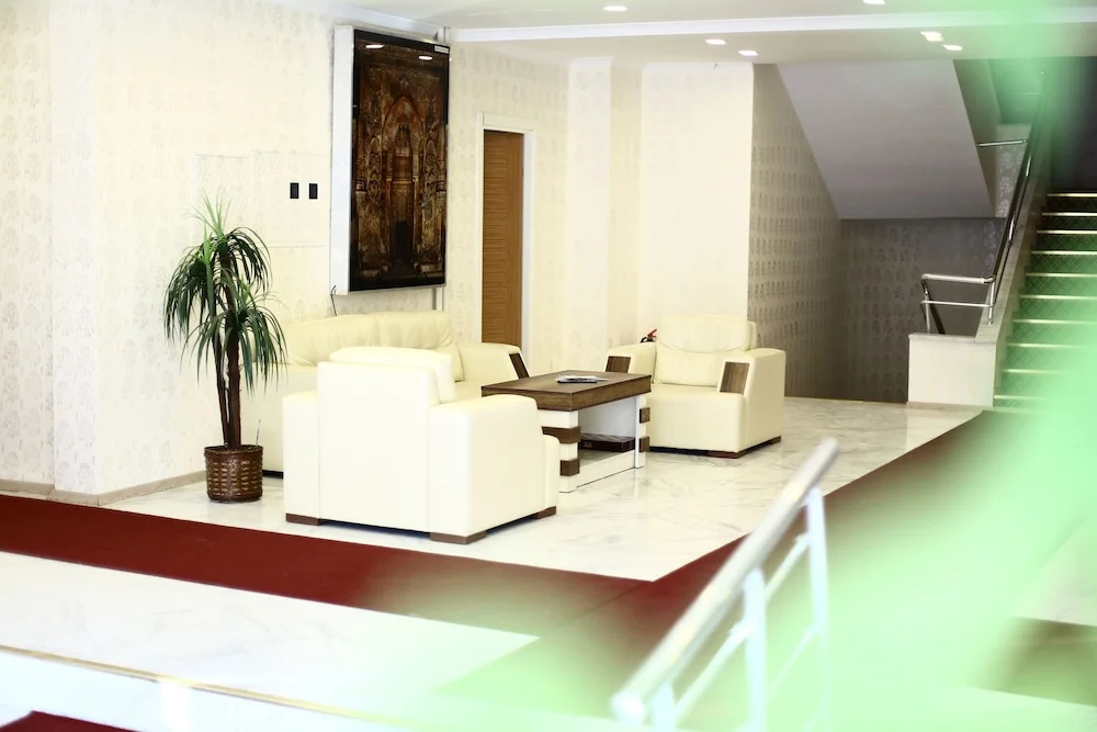 Animos Suit Otel