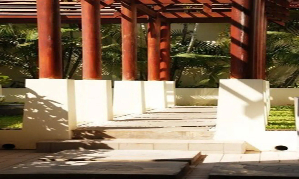 Lao Plaza Hotel