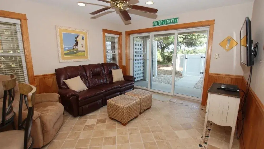 Fore-Shore - 3 Br Home