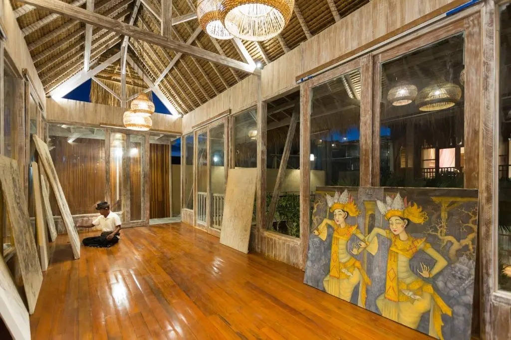 Bije Boutique & Gallery