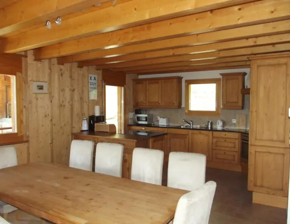 Spacious Chalet Amidst Mountains