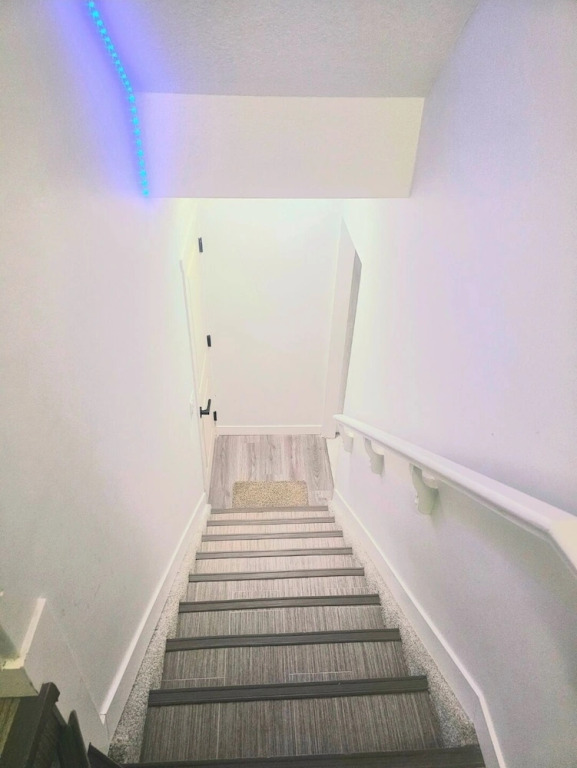 Cozy Cautley Guest Suite, Near YEG Airport