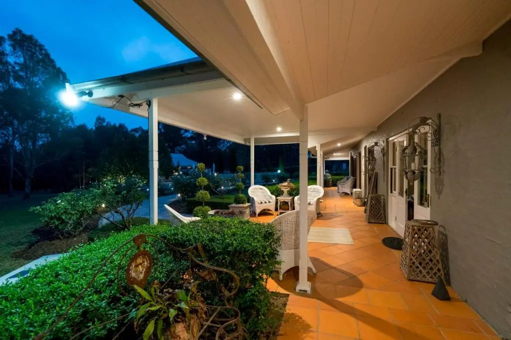 Thistle Hill Guesthouse - walk to many wineries and restaurants