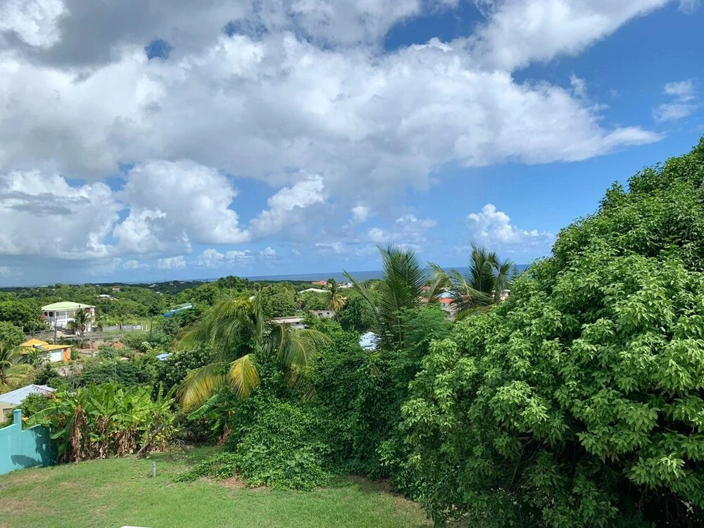 House with One Bedroom in Le Gosier, with Wonderful Sea View, Enclosed Garden And Wifi - 800 M From the Beach