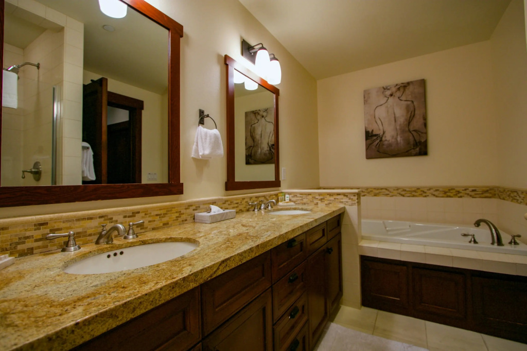 Juniper Crest #25 Condo
