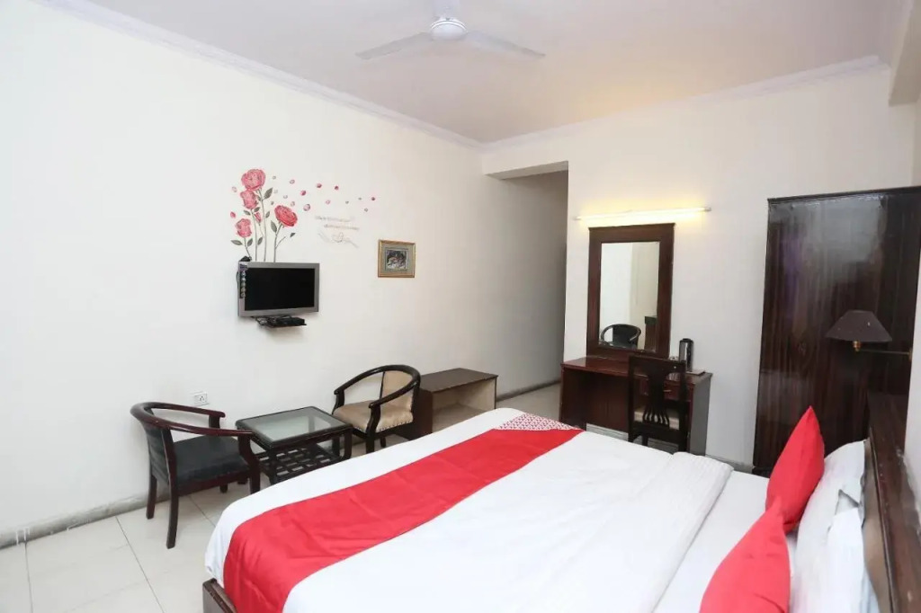 Capital O 41218 Hotel Nouva