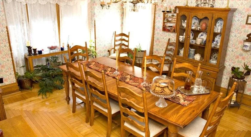 Lindsay House Bed and Breakfast
