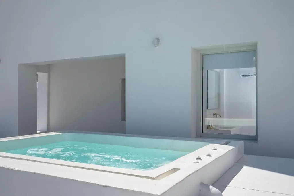Cycladic Suites & Spa