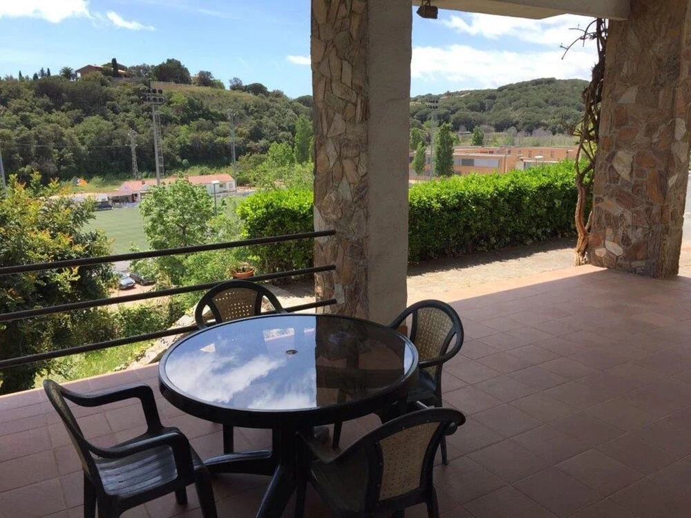 House With 4 Rooms in Sant Pol de Mar, With Wonderful sea View and Fur