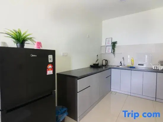 Modern Melaka City Apartments Near Jonker St