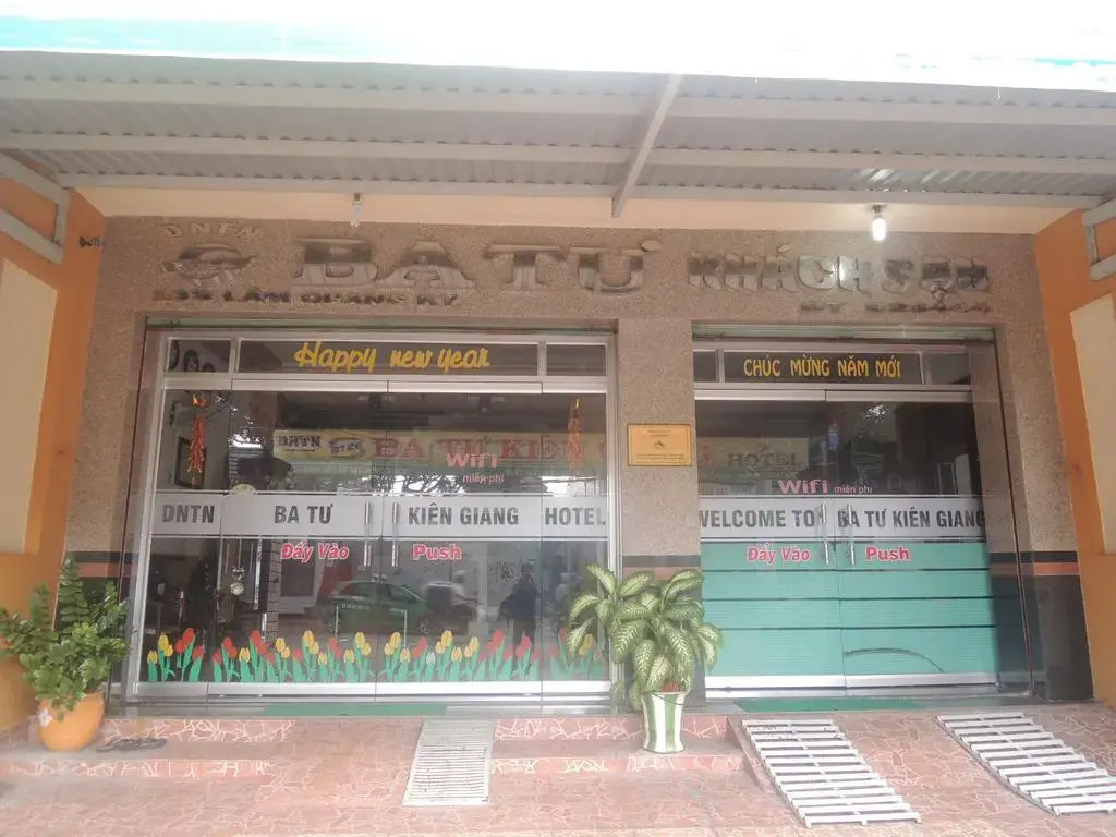 Khách Sạn Ba Tư