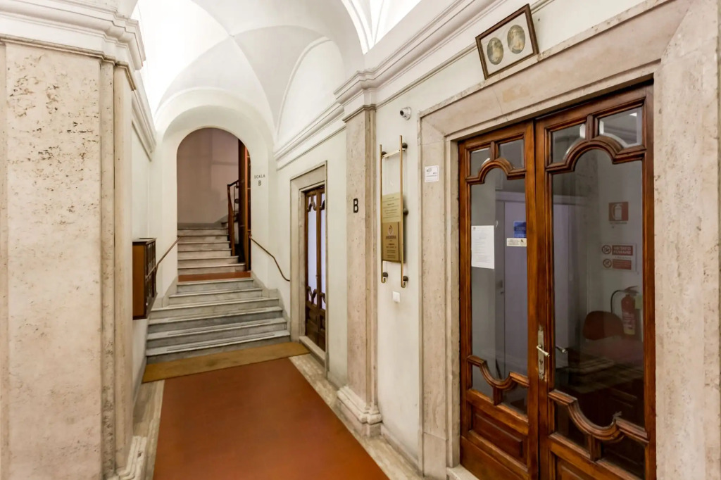 AmoRoma Suite
