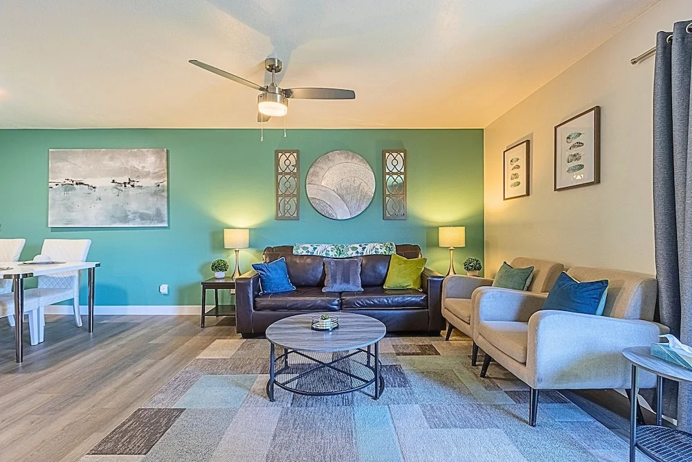Bliss at Mezzo Pad -Walk to Dine and Shop and Golf-C254
