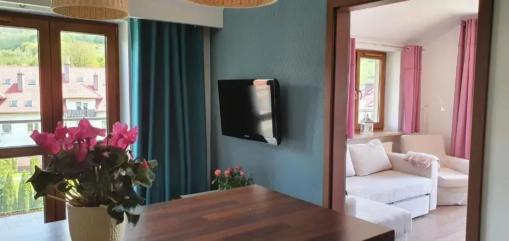 Apartament Jaworzyna - bezpłatny parking w hali garażowej