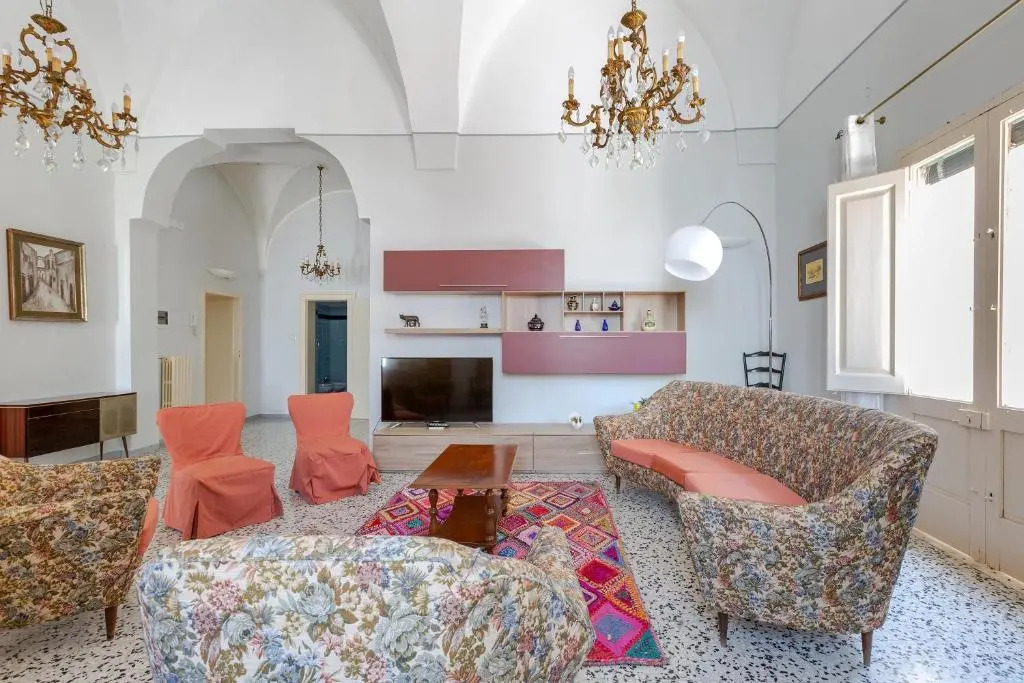 Antica dimora stasi by BarbarHouse