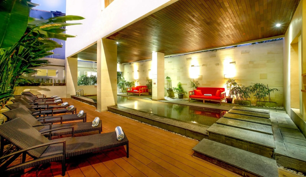 Euphoria Hotel