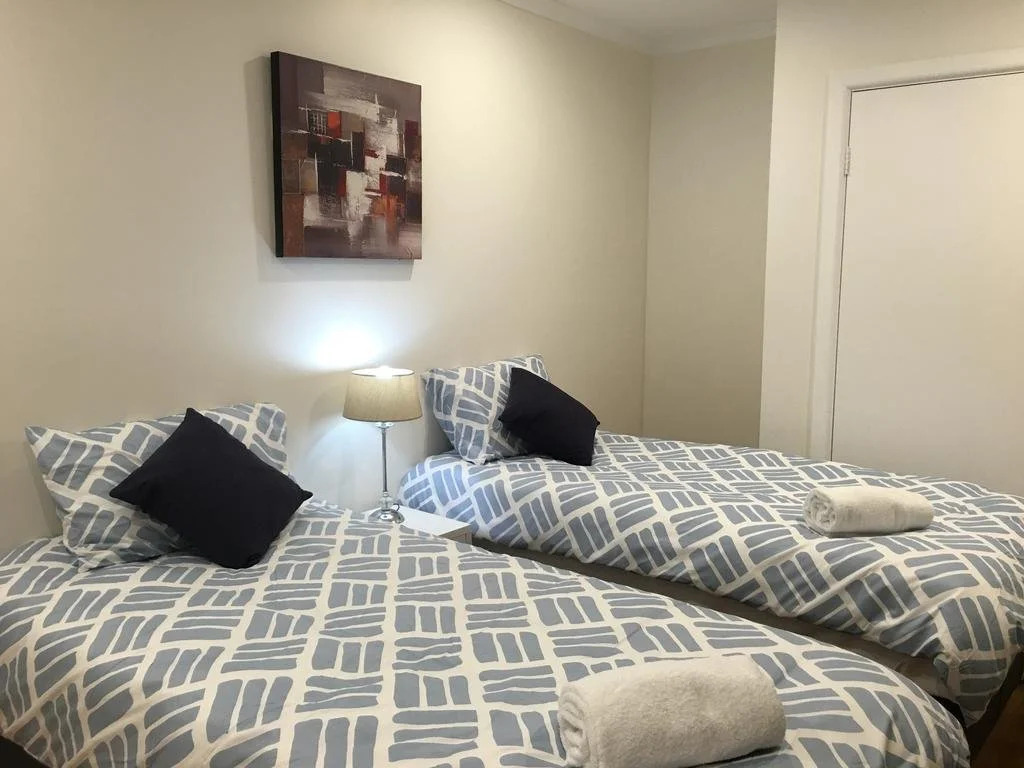 Ivy Units Glen Waverley