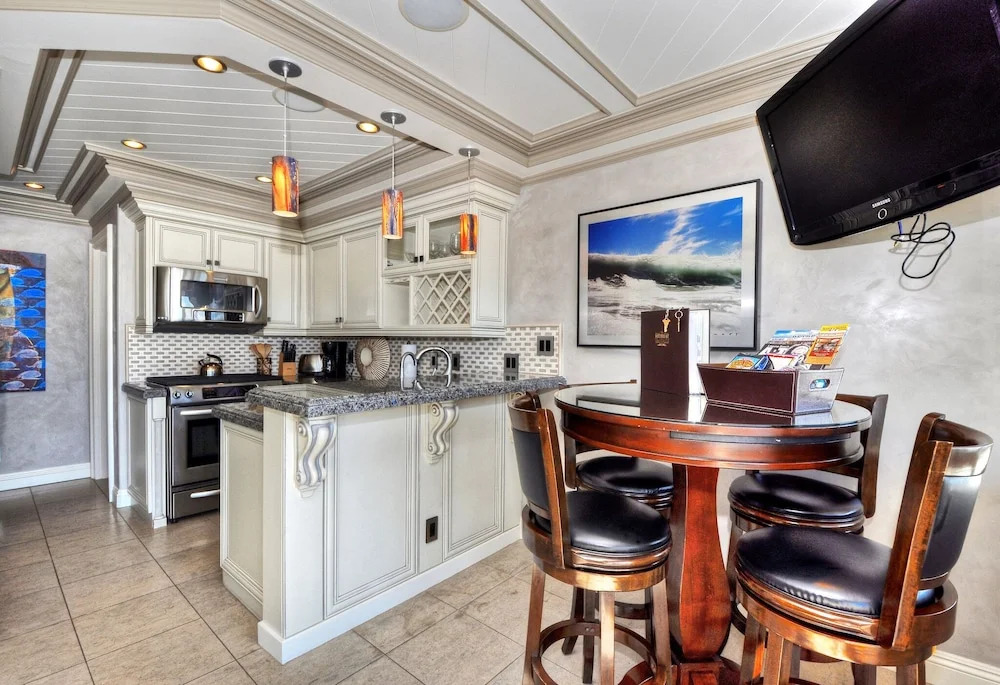 Villa Roma at the Retreat in Laguna Beach
