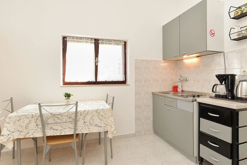 Apartment 535