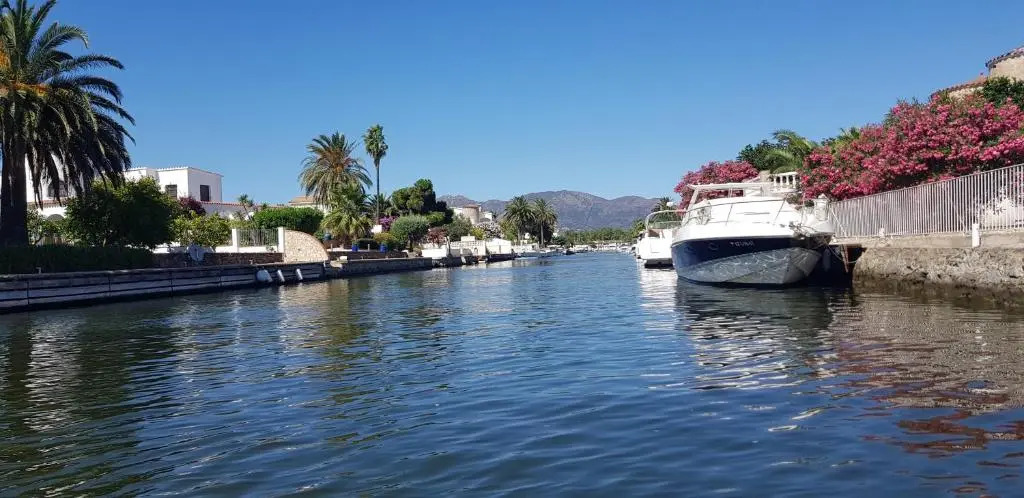 Appartement sur Empuriabrava à 100 m de la mer