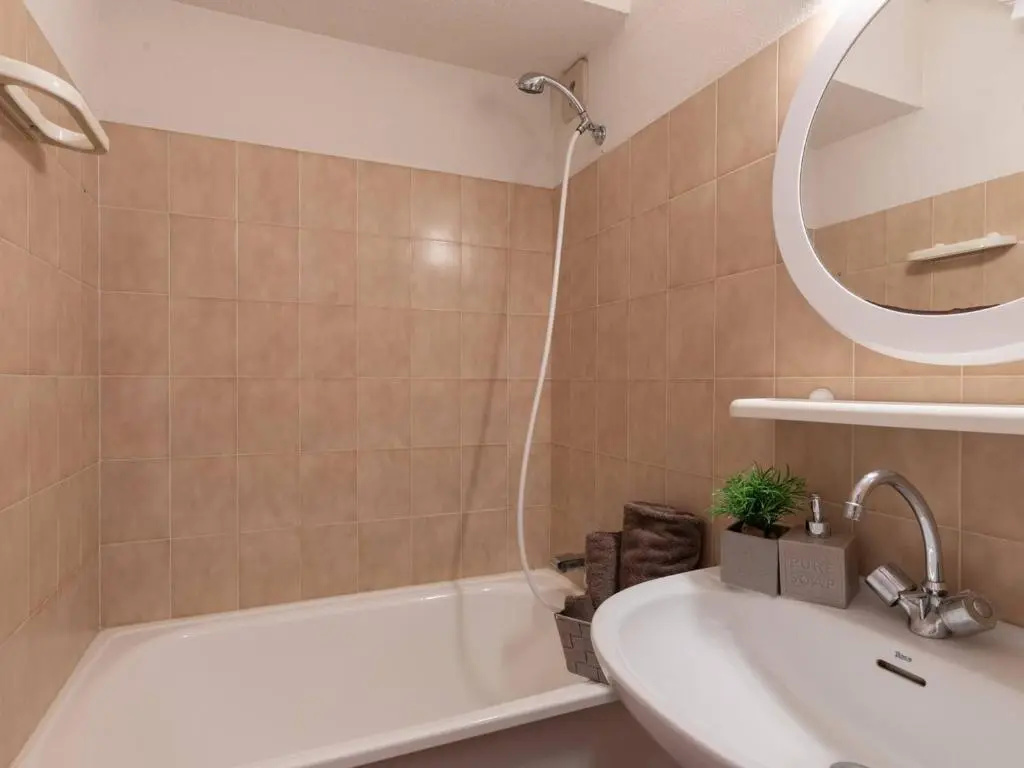 Appartement près télécabine, animaux admis, parking inclus pour 4 personnes à Vielle Aure - FR-1-296-206