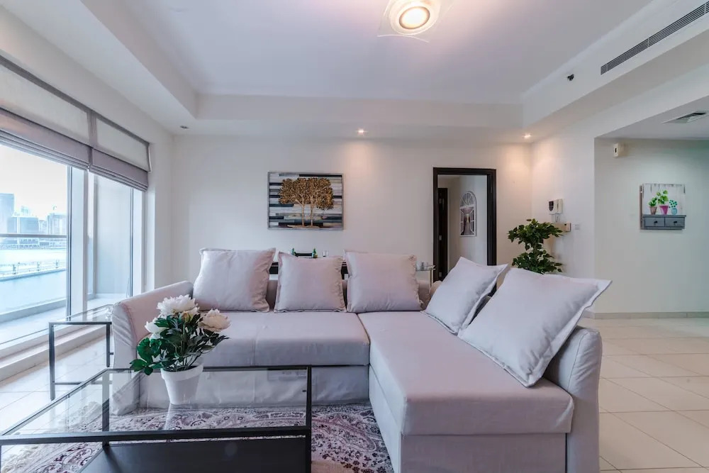 Bnbme - Churchill Towers 1 Bedroom Canal View