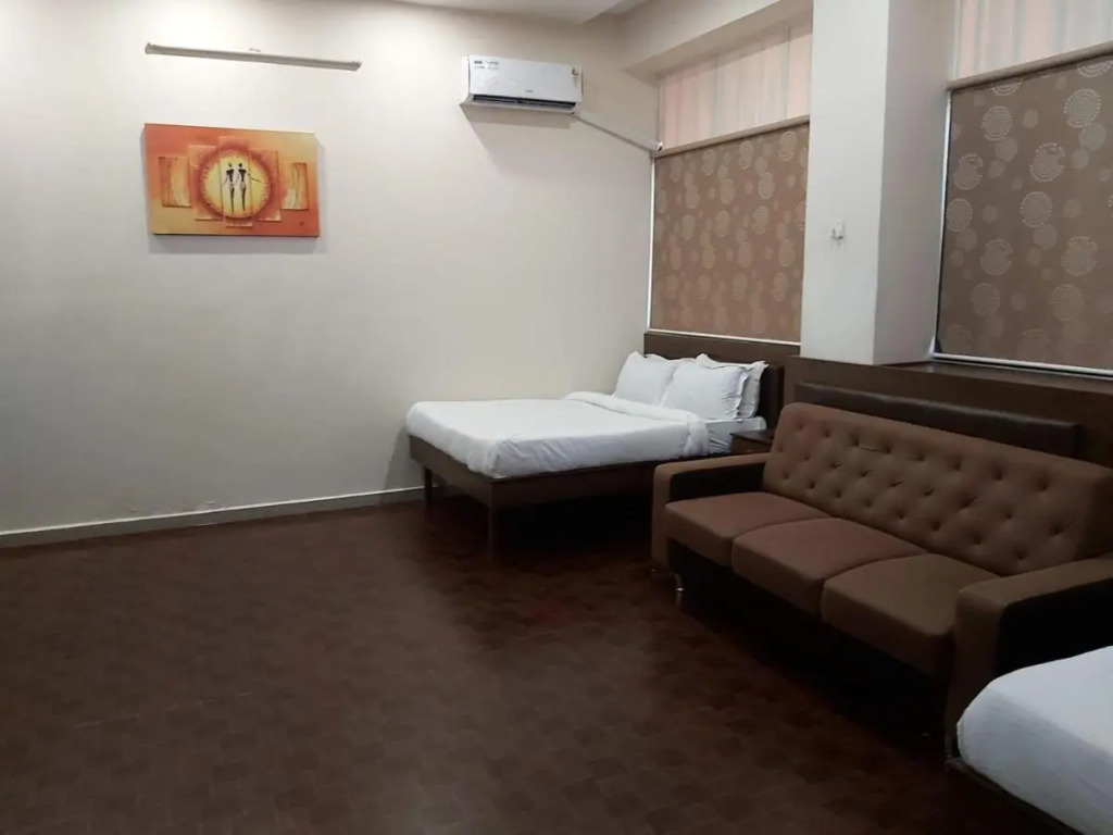 Gokuldham Banquet and Rooms