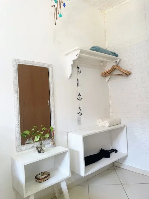 Suites Casa Azul-Vila do Abraão- conforto, limpeza, ótima localização