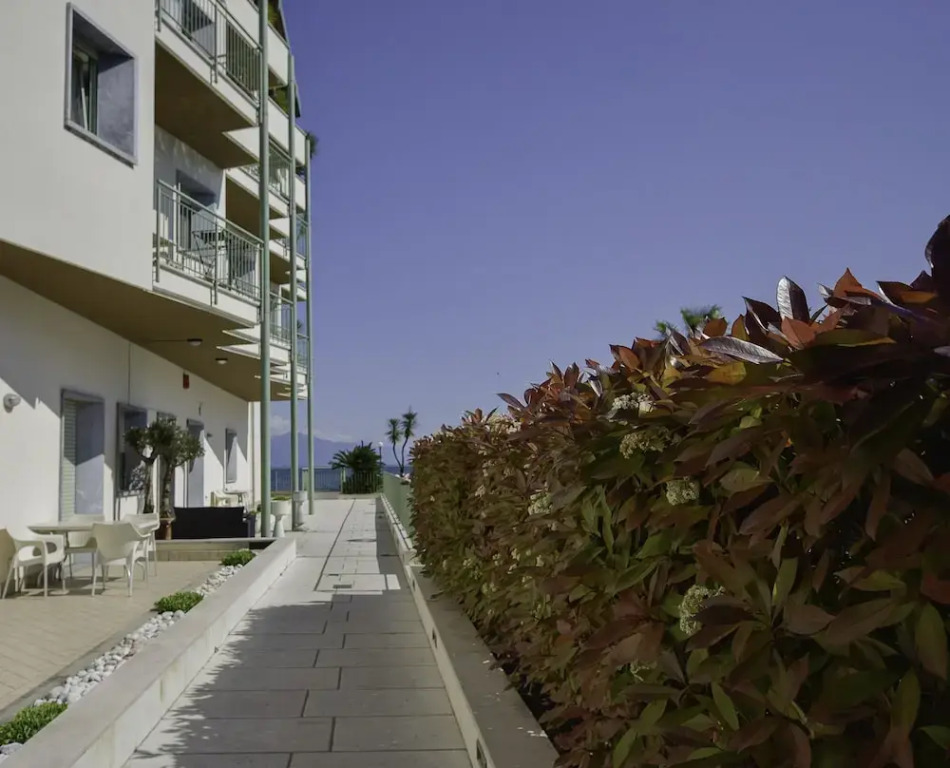 Residenza Miralago With Pool - Studio Apartment With Lake View