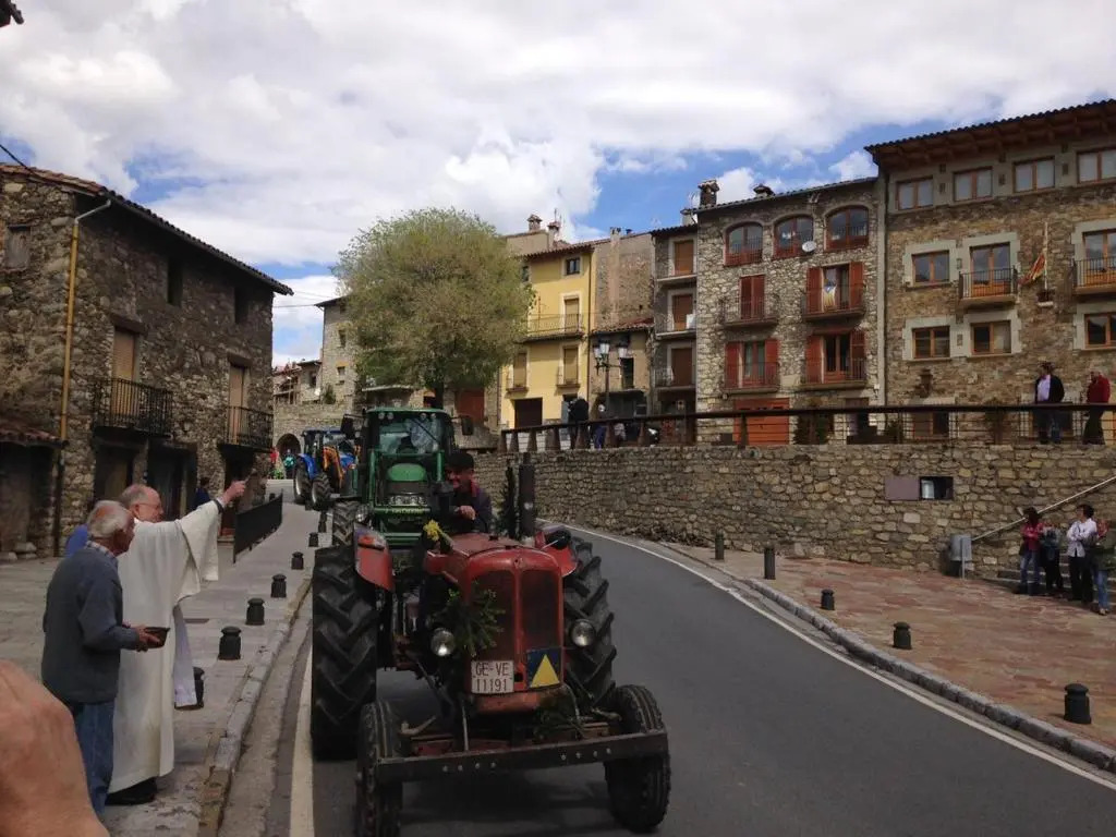 LLANARS, en Vall de CAMPRODON Vistas Montaña de frente, ASCENSOR, Orientación Sur, Chimenea, WIFI, MOLLÓ PARK, VALLTER, HÍPICA, GOLF