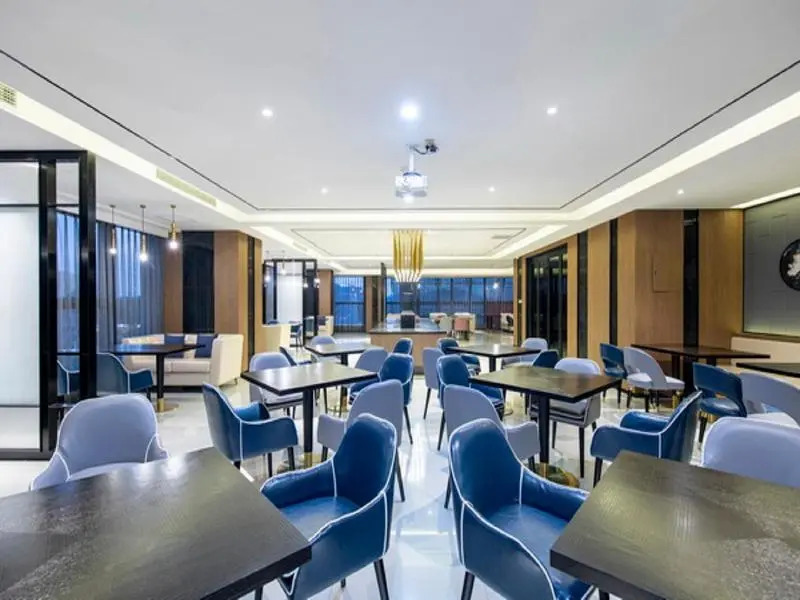 Отель Crystal Orange Hotel Nantong Xinghu 101 Square