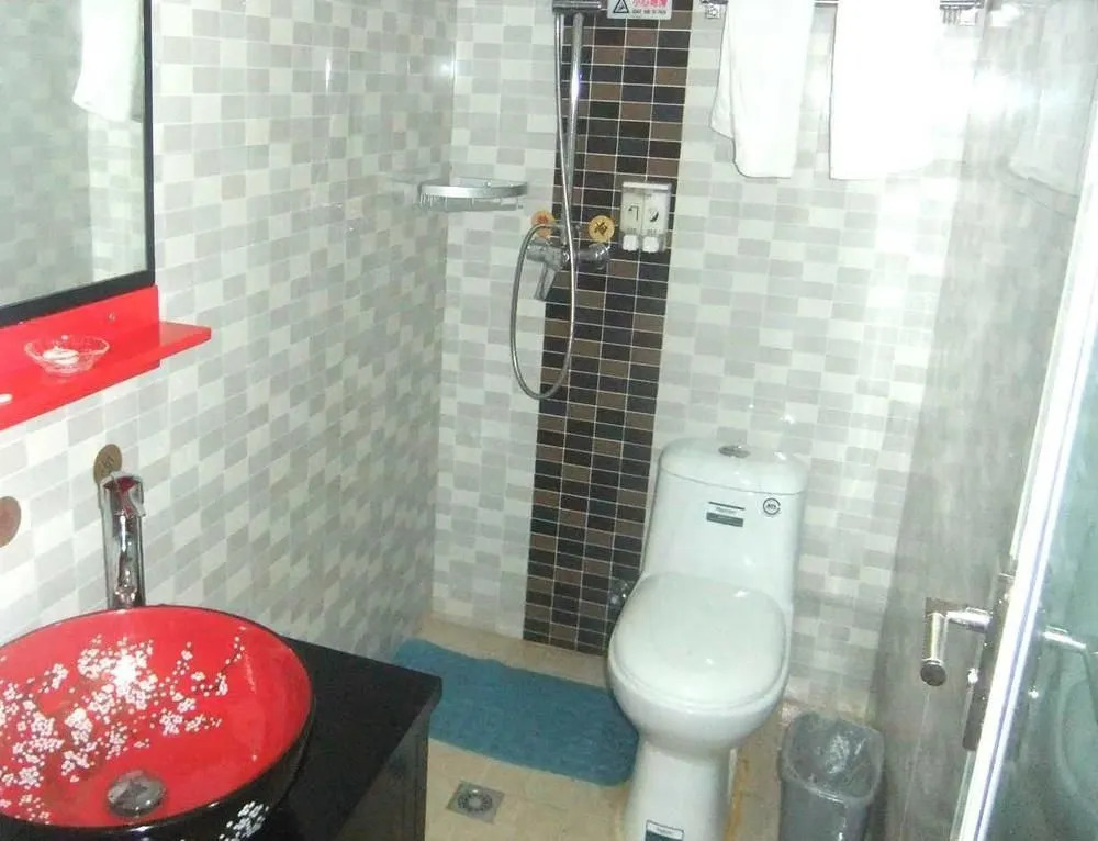 Quandu 128 Business Hostel(咸宁泉都128宾馆)