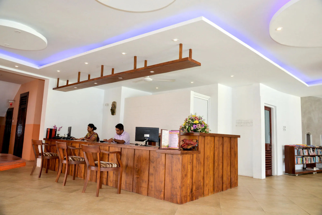 Paradise Beach Hotel