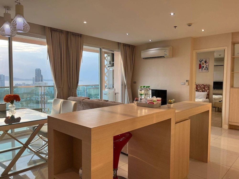 2 Bed Room Seaview -best Of Location A Pattaya Gem