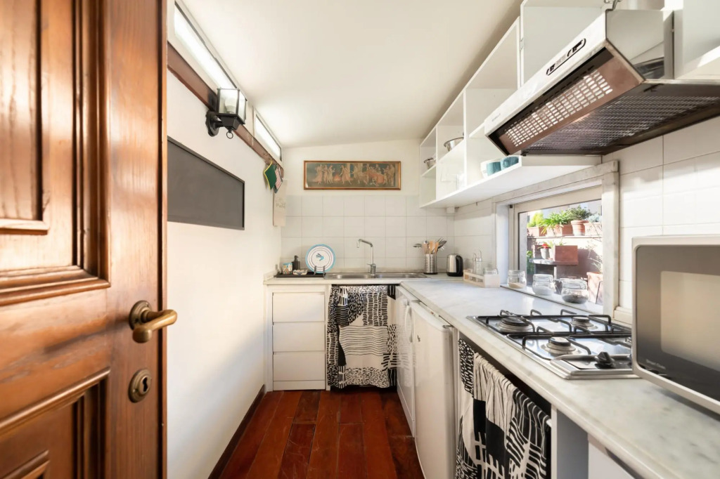 Trastevere Romantic Terraced Apartment