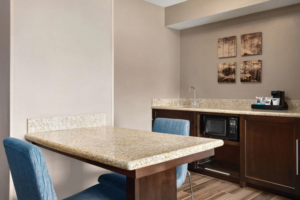 Hampton Inn & Suites Fort Wayne-North