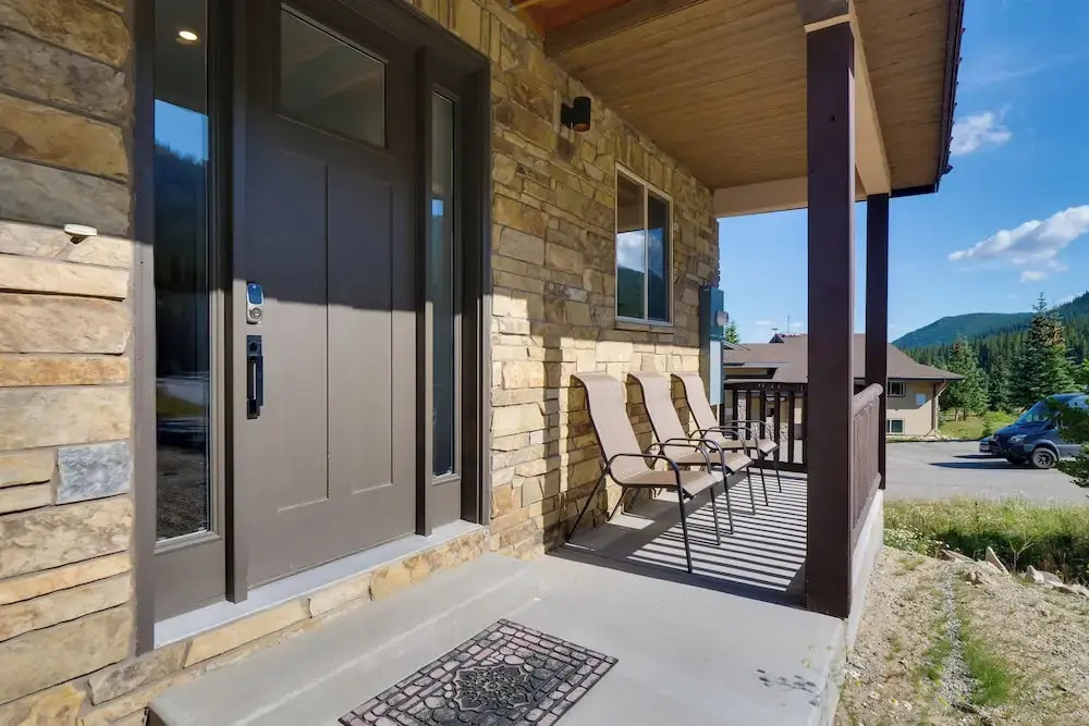 Hot Tub, Pool Table & Fireplace: 5 Mi to Breck!
