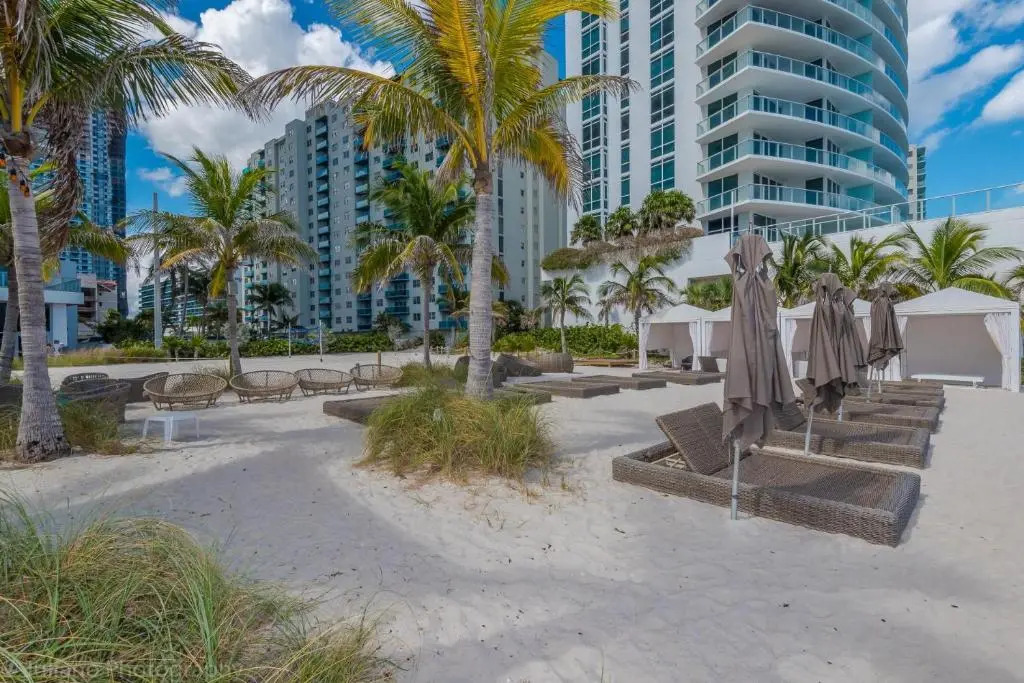 Hyde Beach House 2709