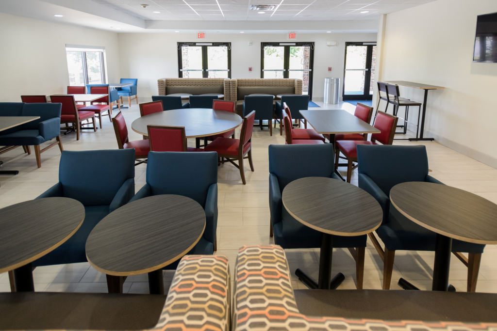 Holiday Inn Express & Suites Lexington North West-The Vineyard by IHG