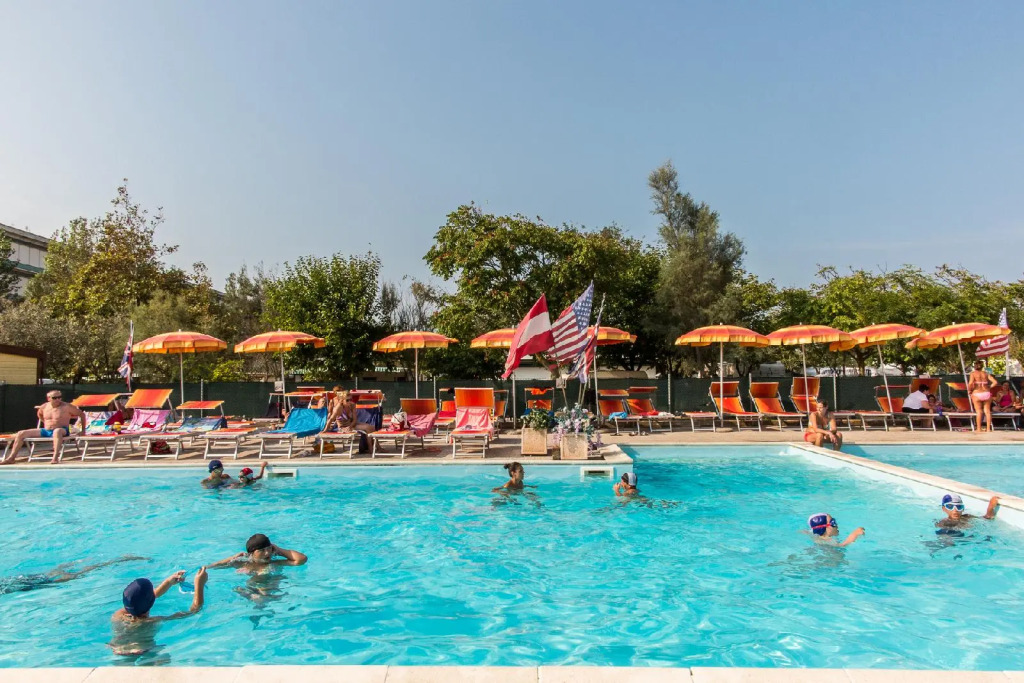 Residence Villaggio Pineta***
